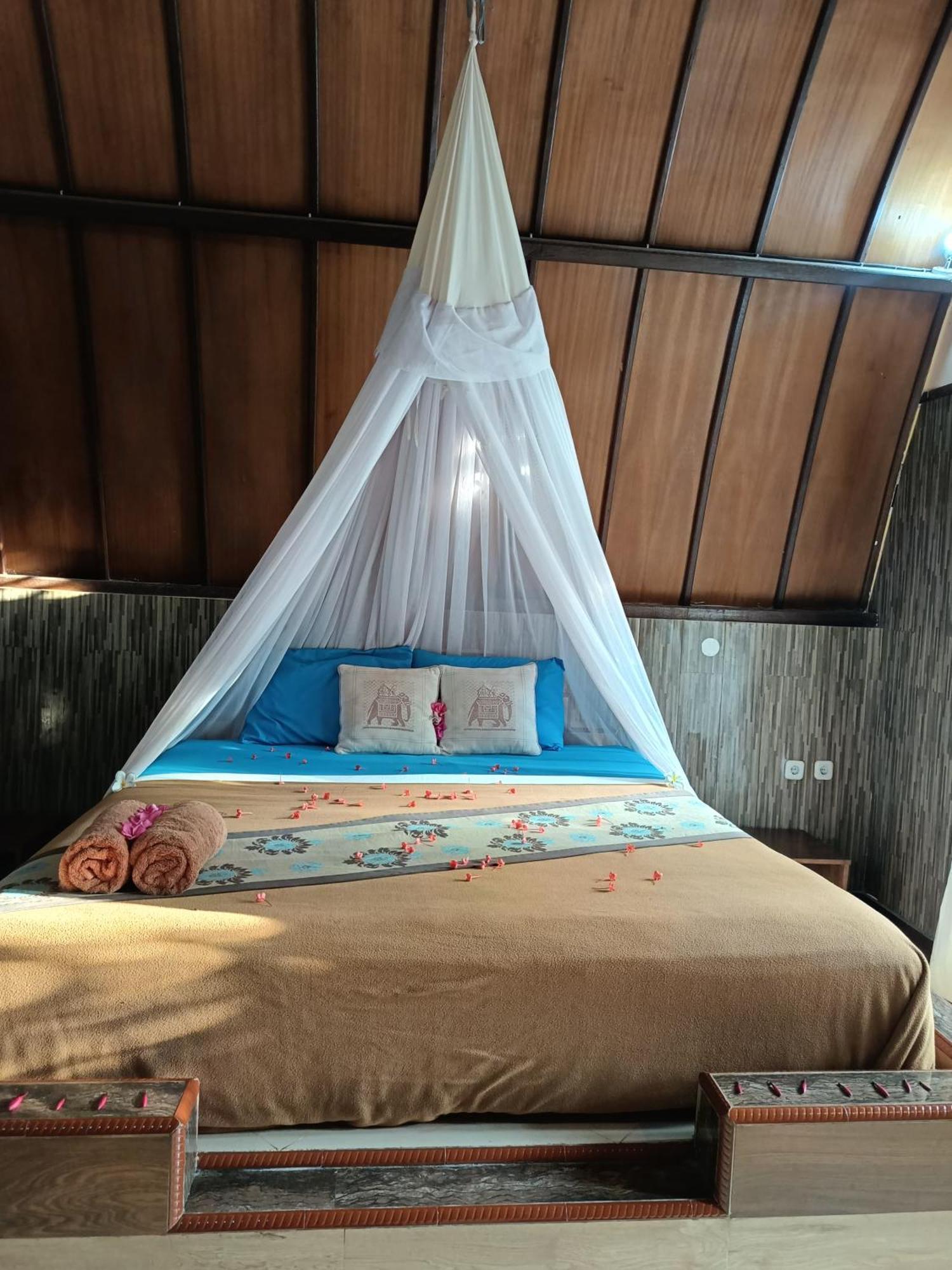 Noby Gili Cottages ギリ島 エクステリア 写真
