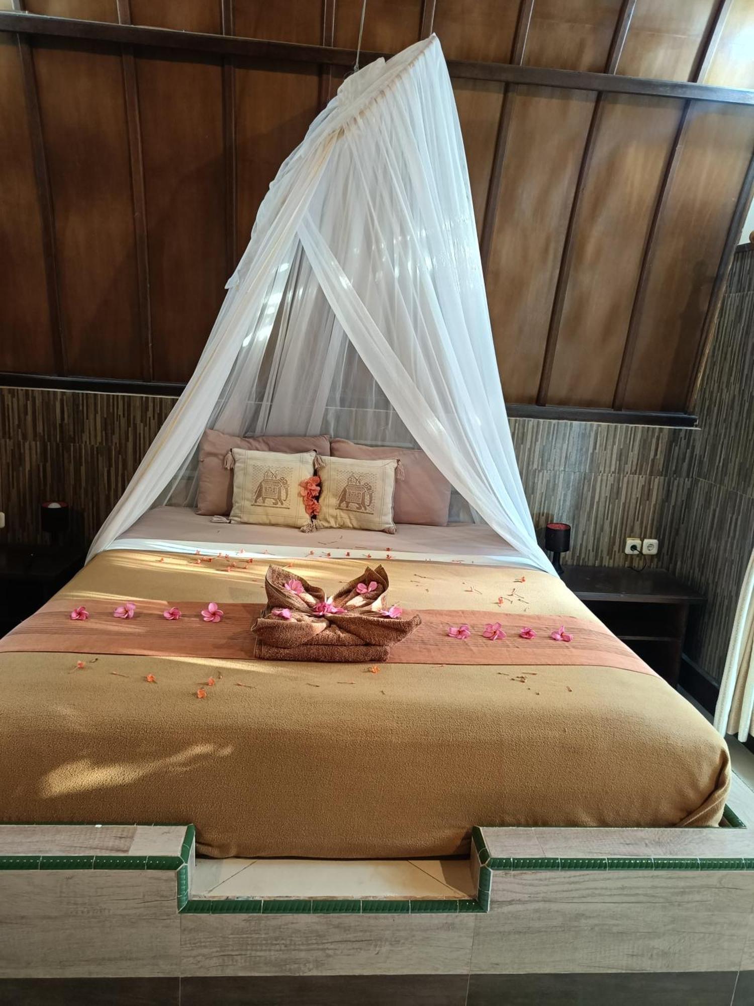 Noby Gili Cottages ギリ島 エクステリア 写真